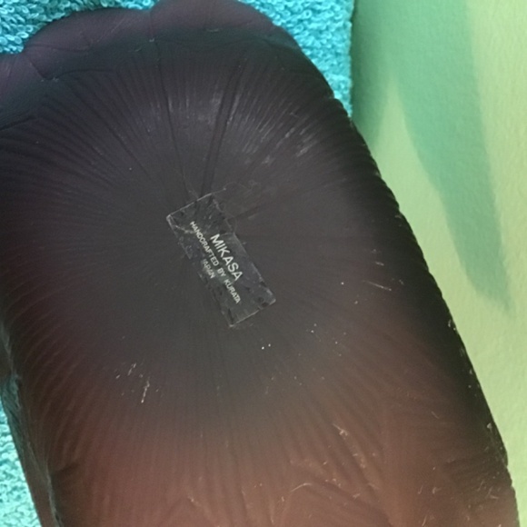 Mikasa Handcrafted by Kurata Frosted Amethyst Glass Swan Dish Trinket Candy Bowl - Picture 3 of 3